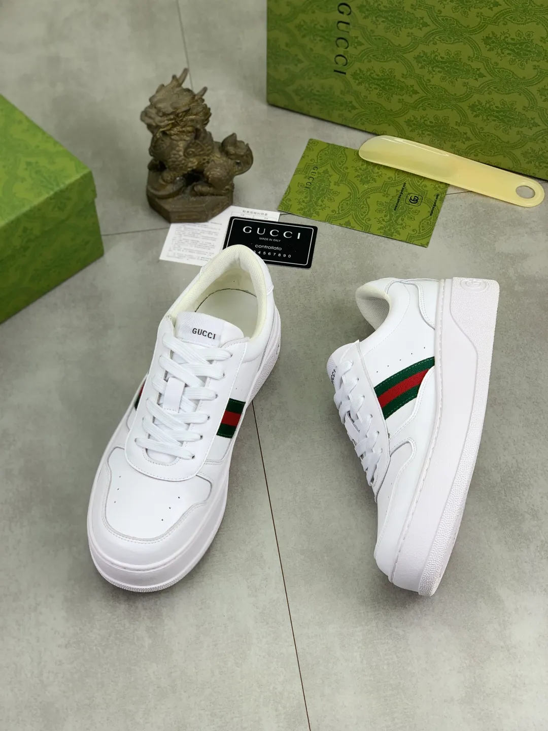 Men's shoes 💰P400💰【New model】 🆘 The latest model from Gucci official website 🎁 Classic casual and fashionable men's shoes 👟 Hot model 💥 Simple and elegant style, exclusive for trendy men. Unique latest brand elements from the official website 👑 Original Gucci decoration, fashionable and generous, made of original soft calfskin fabric ➕ Comfortable soft pigskin lining ✅Wear-resistant rubber outsole specified on the official website_Full elasticity, classic model taken in real life🎬Color: 5️⃣colors available😍Number: 38-44 (45 46 customized)